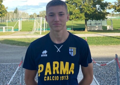 Dario Šitam bija amatiera līgums un viņš pārcēlies uz "Parma" jaunatnes akadēmiju, kur pārstāvēs U-18 komandu.