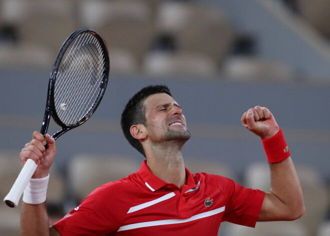 Džokovičs kļūst par "Roland Garros" rekordistu, sasniedzot ceturtdaļfinālu jau 11. gadu pēc kārtas