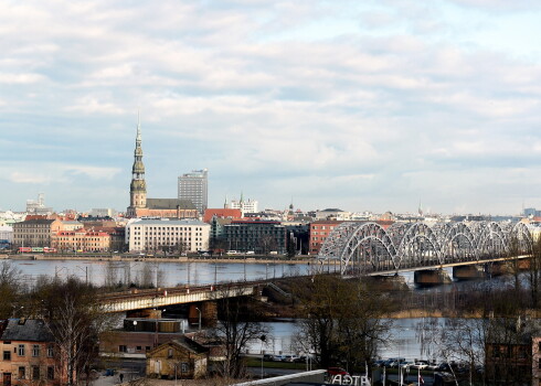 В городах Латвии хотят снизить скорость движения