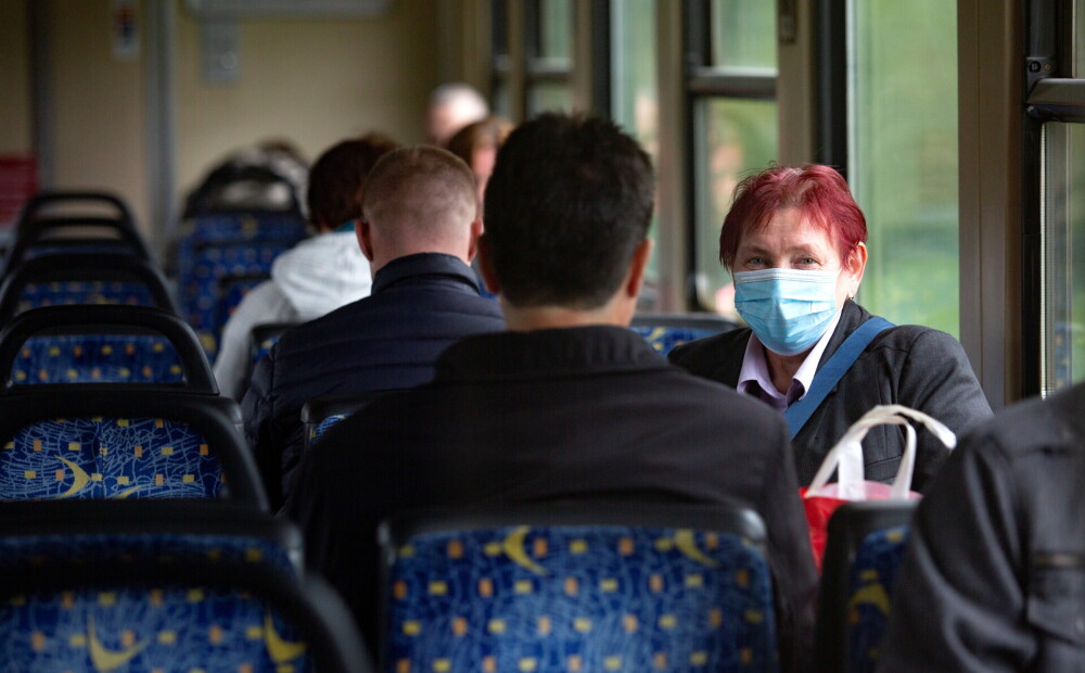 In the early morning, not everyone complies with the requirement to use face shields in public transport