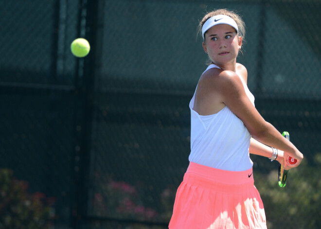 Kamilla Bartone iekļūst "French Open" junioru dubultspēļu turnīra pusfinālā