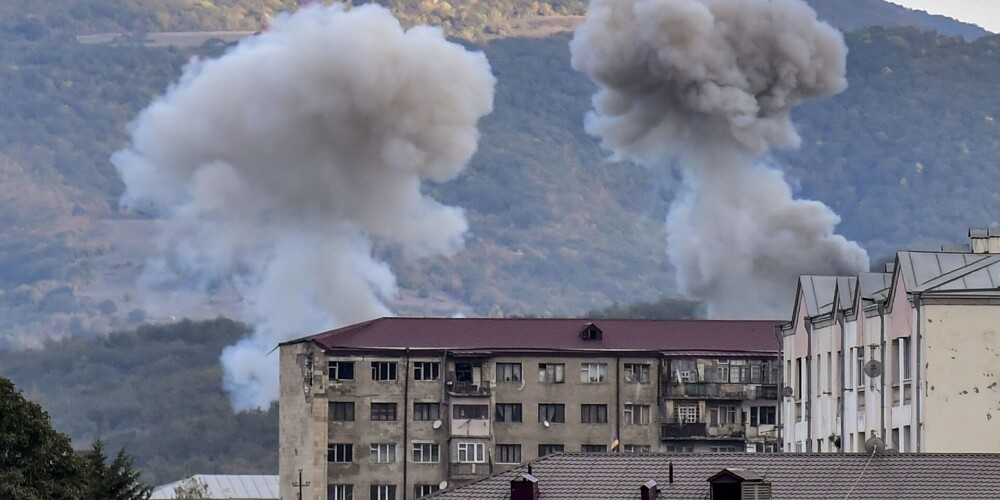 Armēnija un Azerbaidžāna vienojas par uguns pārtraukšanu Kalnu Karabahā
