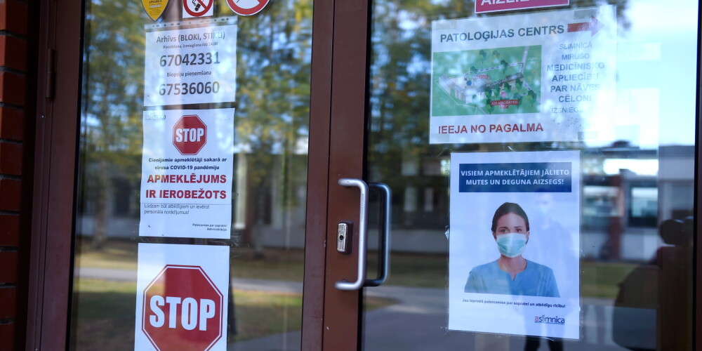 Piektdien Latvijā diagnosticēti 89 jauni Covid-19 gadījumi; slimnīcās sasniegts nebijuši liels Covid-19 pacientu skaits