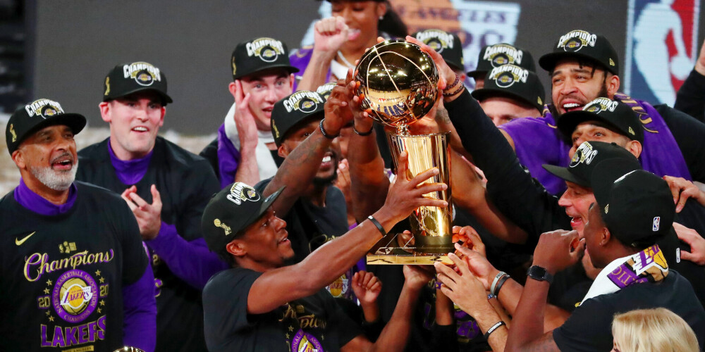 "Lakers" basketbolisti pēc desmit gadu pārtraukuma atgriežas NBA čempionu tronī
