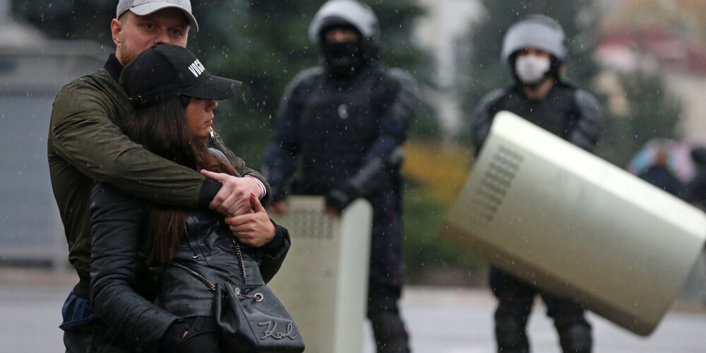 Baltkrievijas milicija draud izmantot kaujas munīciju pret protestētajiem