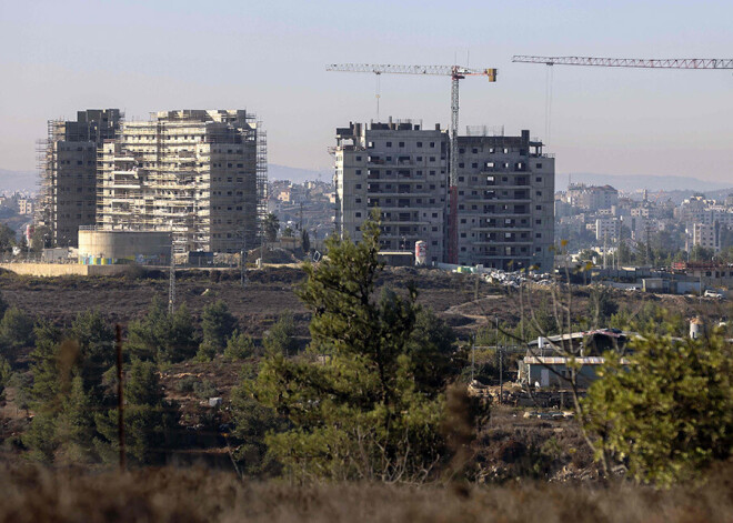 Izraēla apstiprina jaunu mājokļu celtniecību apmetnēs okupētajā Rietumkrastā
