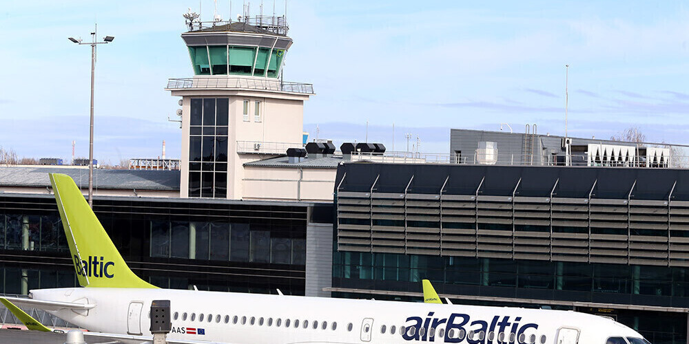 В аэропорту "Рига" за девять месяцев обслужено на 69,6% меньше пассажиров