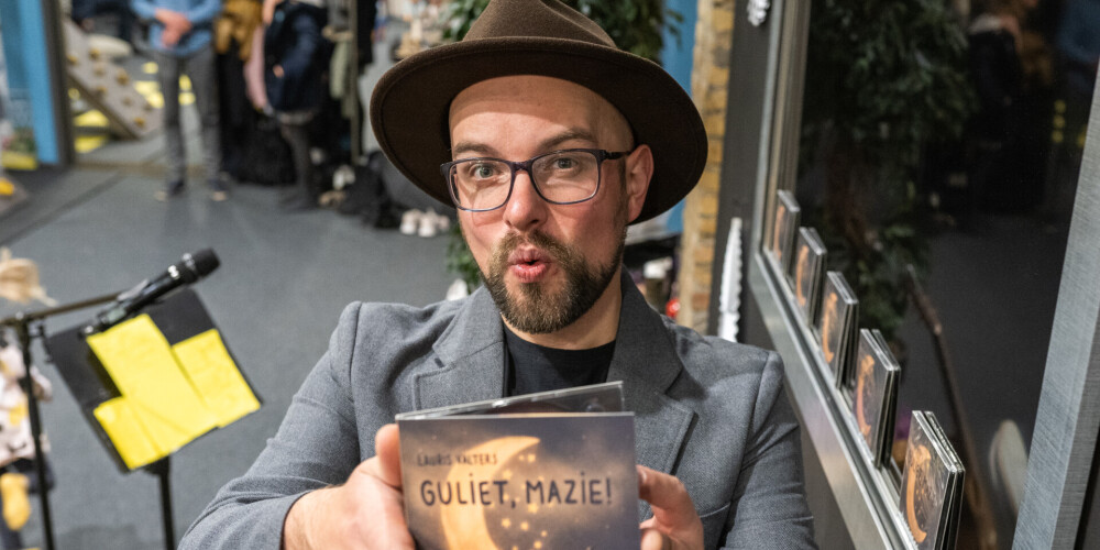 Dziedātājs Lauris Valters izdod šūpuļdziesmu albumu “Guliet, mazie!”