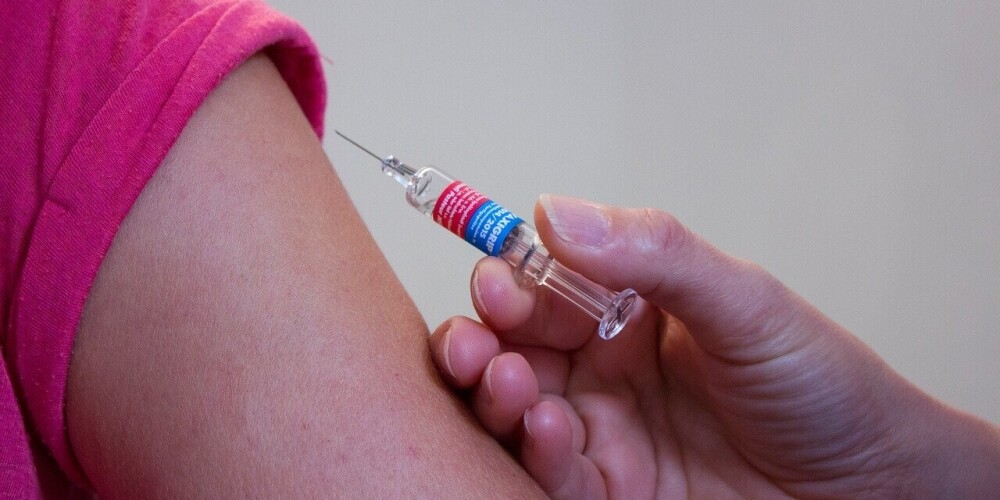 За ажиотаж с прививками от гриппа ответственно правительство