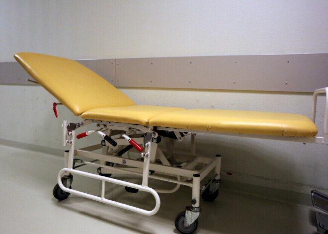 Самая молодая жертва Covid-19 в Латвии: без "хроники", сначала болезнь проходила легко