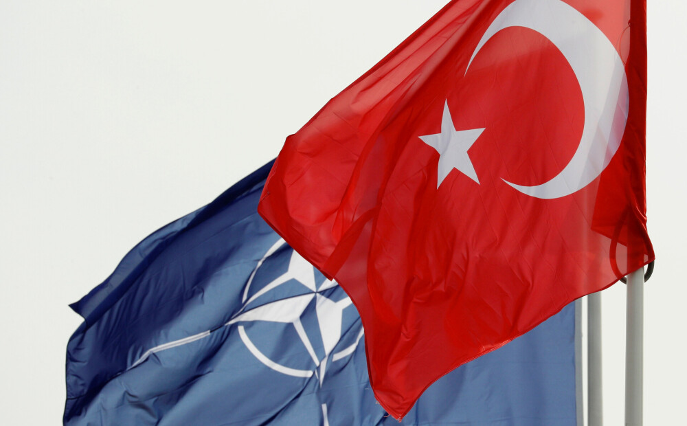 NATO satrauc Turcijas lēmums mācībās pielietot Krievijas zenītraķešu sistēmu