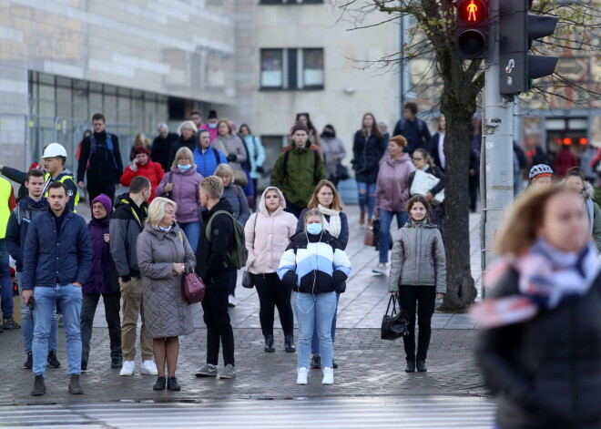 Latvijā sasniegts starp Baltijas valstīm augstākais kumulatīvais Covid-19 saslimstības rādītājs