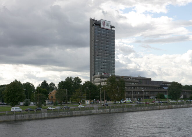 Par slēptas reklāmas izvietošanu sodu saņem "Latvijas Televīzija"