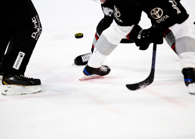 Pasaules čempionāts hokejā U-20 elites divīzijā tiks aizvadīts "burbuļa" apstākļos