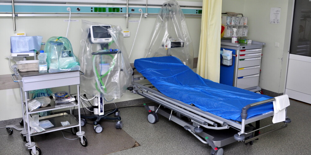 Slimnīcās Latvijā nonācis rekordliels Covid-19 pacientu skaits