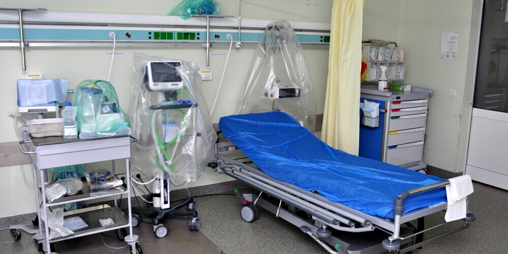 В больницы Латвии за сутки попало рекордное количество пациентов с Covid-19