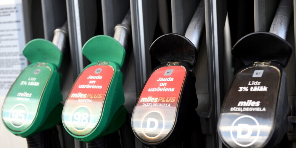 В Риге за неделю упали цены на топливо