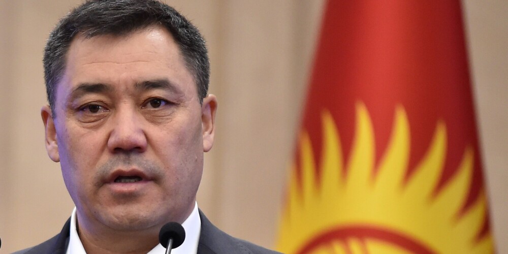 Kirgizstānas prezidenta pirmstermiņa vēlēšanas rīkos 10. janvārī