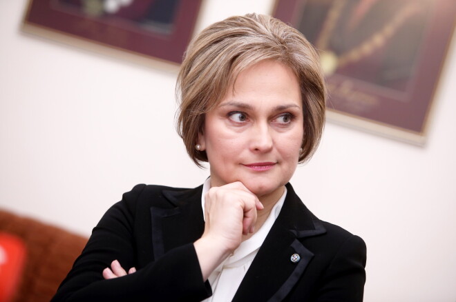Satversmes tiesas priekšsēdētāja Ineta Ziemele piedalās preses konferencē, kurā prezentē pārskatu par Satversmes tiesas darbu 2019.gadā.