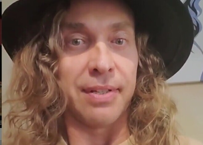 Тарзан после секс-скандала обнародовал пикантное фото