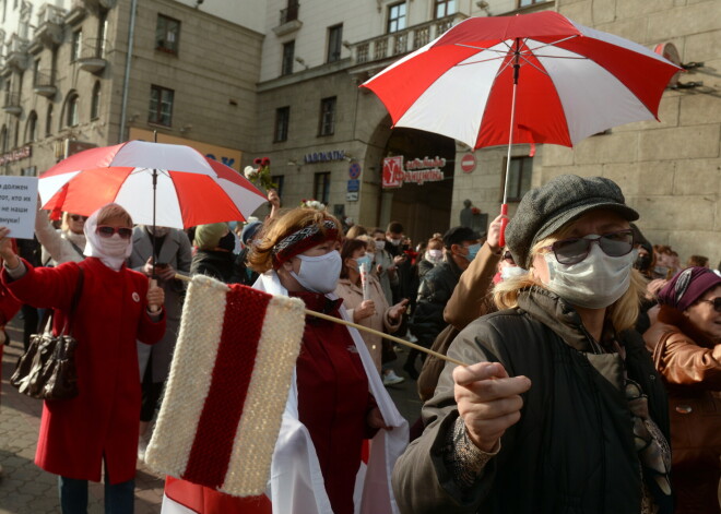 Baltkrievijas iekšlietu ministrs dod mājienu par potenciāli letāla spēka izmantošanu pret protestētājiem