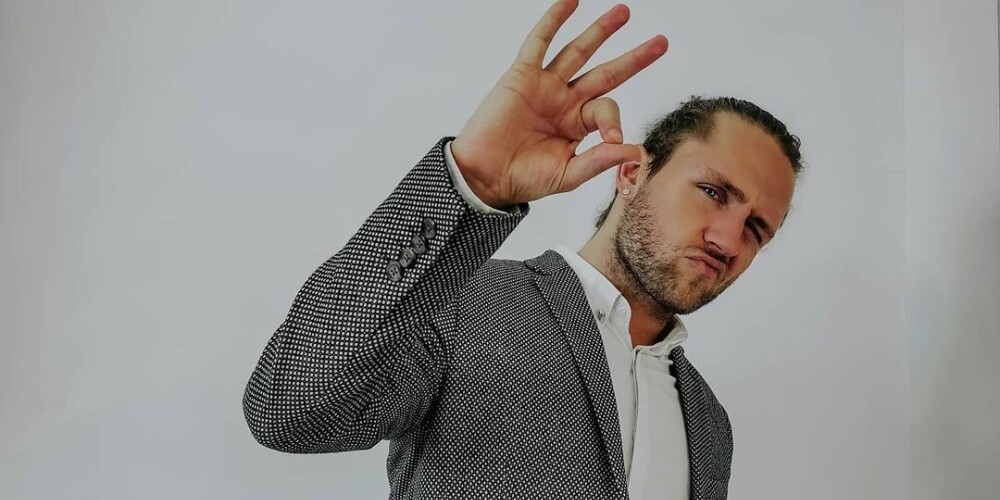 Влад Соколовский (настоящее имя — Всеволод Андреевич Соколовский; род. 24 сентября 1991, Москва) — российский певец, автор-исполнитель, продюсер, танцор, актёр, телеведущий, участник балета Аллы Духовой «Тодес», бывший солист группы «БиС». В настоящее время сольный исполнитель, работающий на стыке R&B и euro-pop.