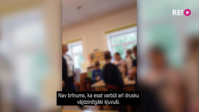 Fiksēta regulāra bērnu raustīšana, strostēšana, pārspīlēta agresija, nespējot tikt galā ar situāciju.