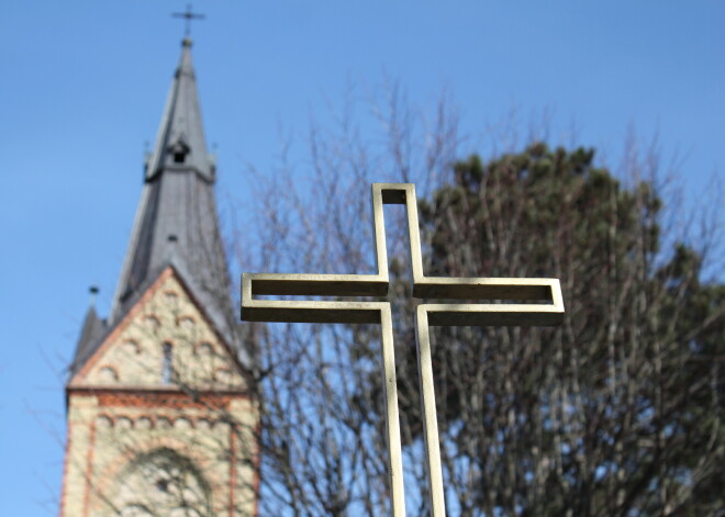 Milzīgos tempos sarūk luterāņu draudžu locekļu skaits: ja tā turpināsies, pēc astoņiem gadiem būs jāslēdz dievnami