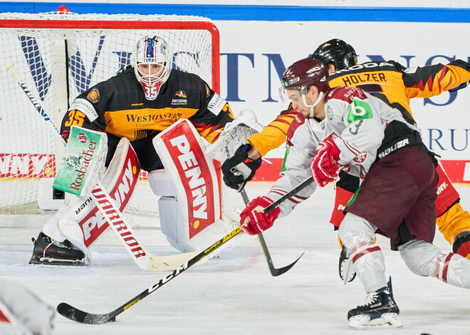 Razgals papildlaikā Latvijas izlasei nodrošina uzvaru prestižajā "Deutschland Cup"