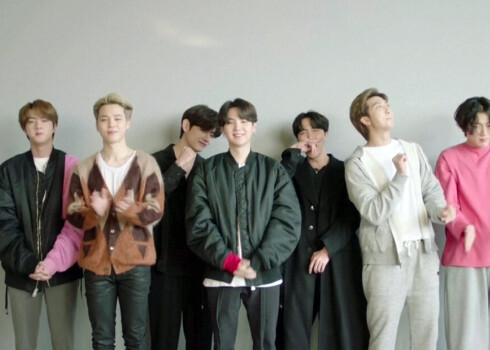 Dienvidkorejiešu popgrupa BTS ieguva balvas četrās galvenajās kategorijās.