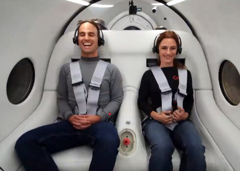 Publicēts video, kurā pasažieri izmēģina vakuuma ātrgaitas vilcienu "Virgin Hyperloop"