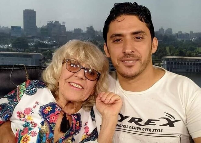 80-летняя бабушка вышла замуж за молодого египтянина и откровенничает об их страсти
