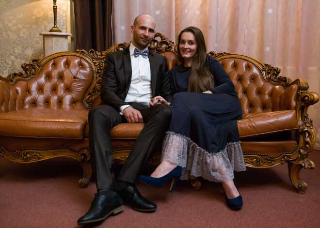 Aktieris Mārtiņš Brūveris sagaidījis dēlu