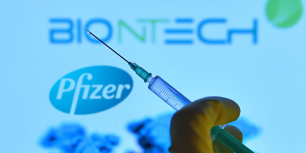 Евросоюз заключил соглашение с Pfizer и BioNTech о поставках вакцины от Covid-19