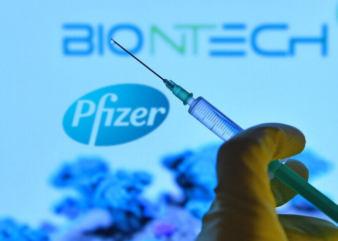 Евросоюз заключил соглашение с Pfizer и BioNTech о поставках вакцины от Covid-19