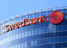 "Swedbank" uz laiku apturējusi studiju un studējošo kredītu izsniegšanu