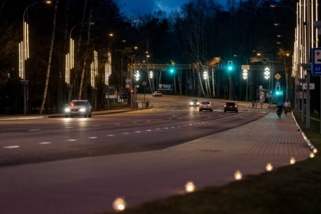 Jūrmalā, kā ierasts, arī šajos valsts svētkos veidos garāko Gaismas ceļu Latvijā, kas stiepsies 20 kilometru garumā.