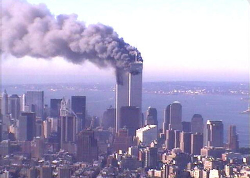 Teroristu uzbrukums Pasaules Tirdzniecības centram Ņujorkā 2001. gada 11. septembrī.