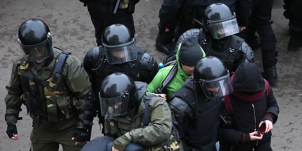 Svētdien protestos Baltkrievijā aizturēti vairāk nekā 1000 cilvēku