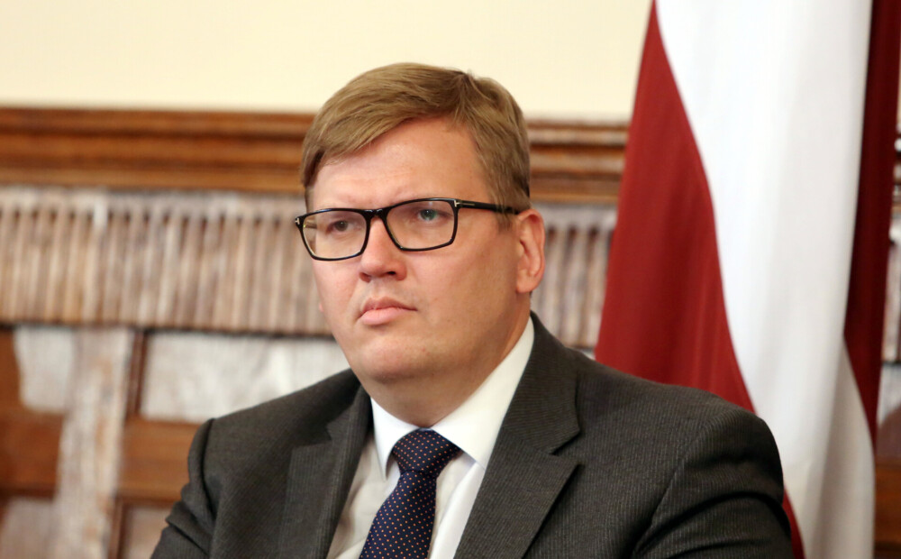 The coalition avoids assessments of the ethics of Pūce’s decision to return to the Saeima