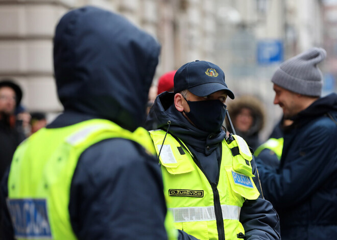 Policija sabiedriskās vietās varētu veikt atsevišķus masku nēsāšanas kontroles pasākumus