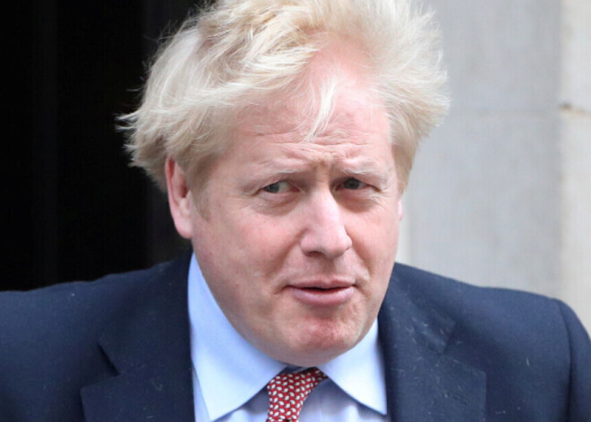 Lielbritānija parakstījusi pagaidu tirdzniecības vienošanos ar Kanādu