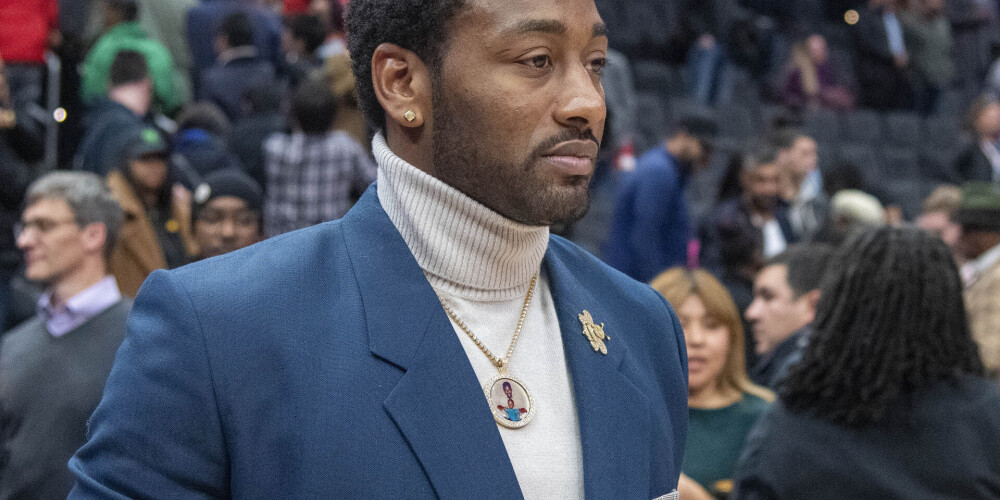 Džonatans Hildreds Vols (angļu: Johnathan Hildred Wall, dzimis 1990. gada 6. septembrī Roli, Ziemeļkarolīnas štatā, ASV) ir amerikāņu basketbolists, spēlē saspēles vadītāja pozīcijā. Ilgus gadus pārstāvējis NBA klubu Vašingtonas "Wizards", kas viņu 2010. gada NBA draftā izvēlējās ar pirmo numuru. Iepriekš spēlēja Kentuki Universitātes komandā NCAA turnīrā.