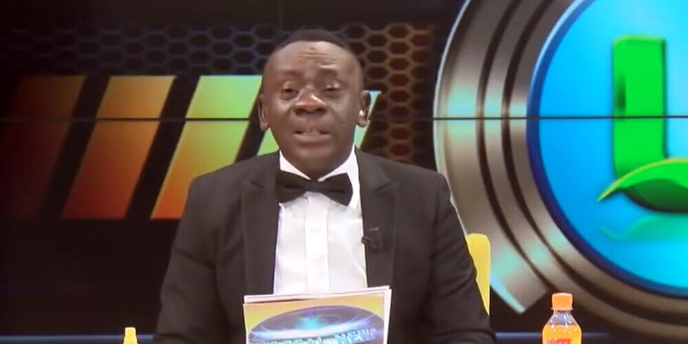 VIDEO: futbola pasauli sajūsmina Ganas ziņu diktora aizrautīgā maču rezultātu paziņošana