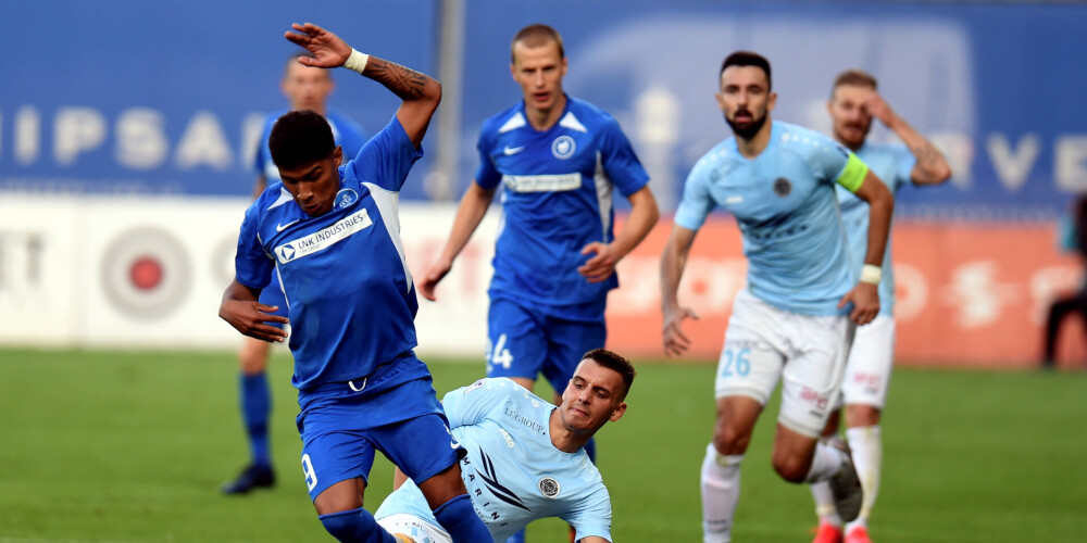 "Optibet" Latvijas futbola virslīgas spēle Skonto stadionā, kurā tiekas FC "Riga" un FK "RFS" komandas.