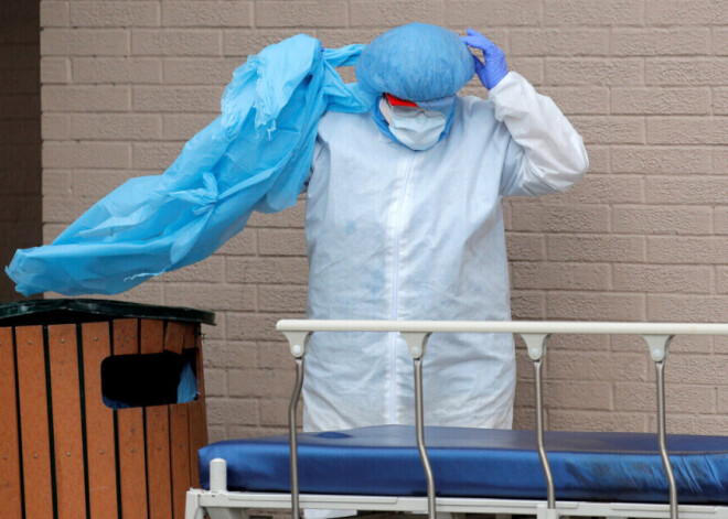 За сутки в Литве 2104 новых случая Covid-19, скончалось 17 человек