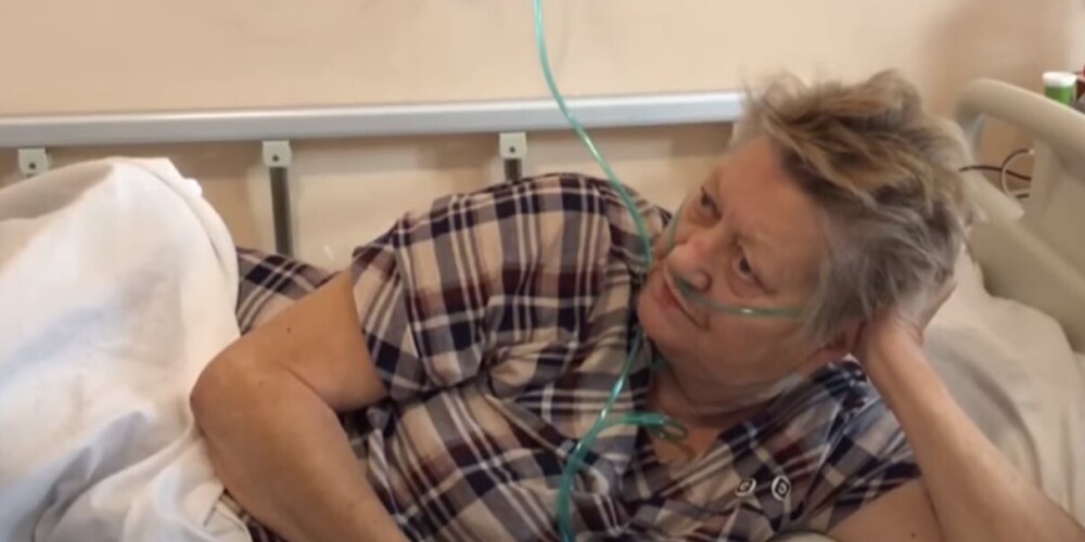 «Учусь дышать заново»: пережить Covid-19 72-летней женщине помогают шарики