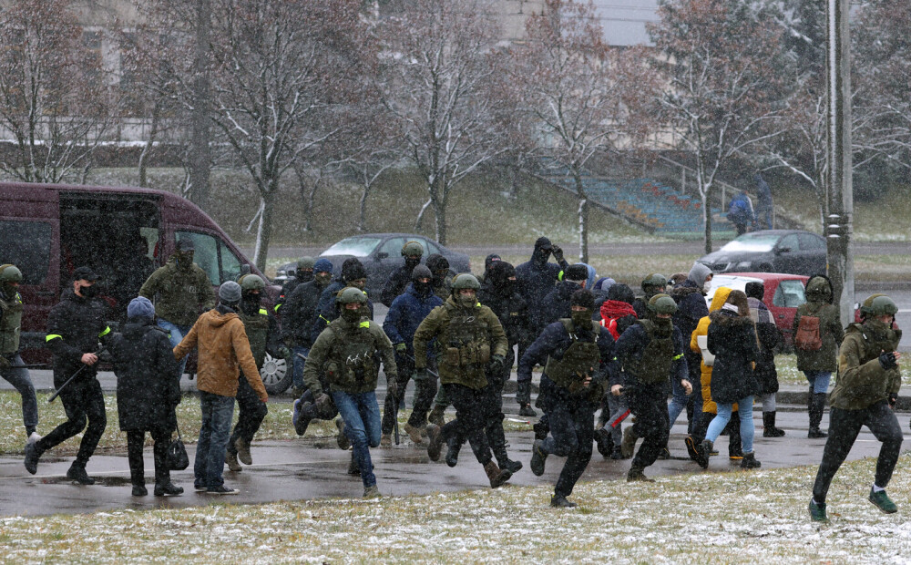 Minskā opozīcija pielieto jaunu protestu taktiku
