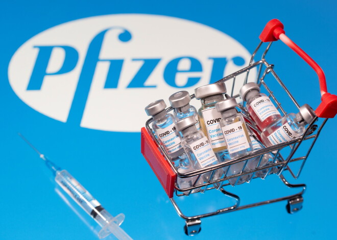 "Pfizer" un "BioNTech" pieteikušas savu Covid-19 vakcīnu apstiprināšanai ES