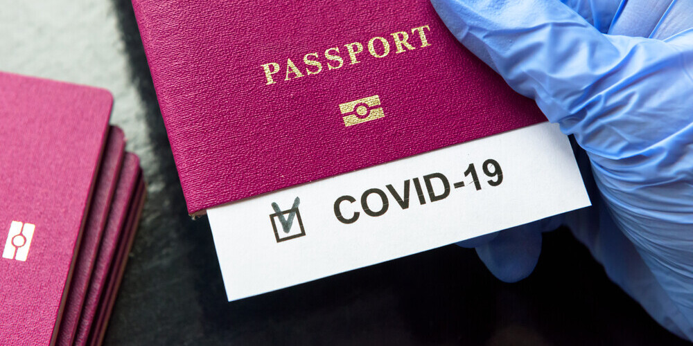 Covid-паспорт может стать обязательным для авиаперелетов: что это за документ